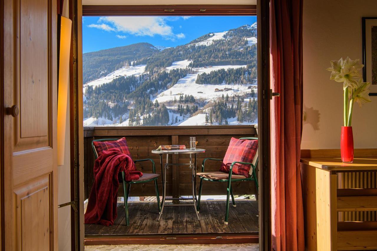 Aurora Appartements Inklusive Freiem Thermeneintritt Bad Hofgastein Bagian luar foto