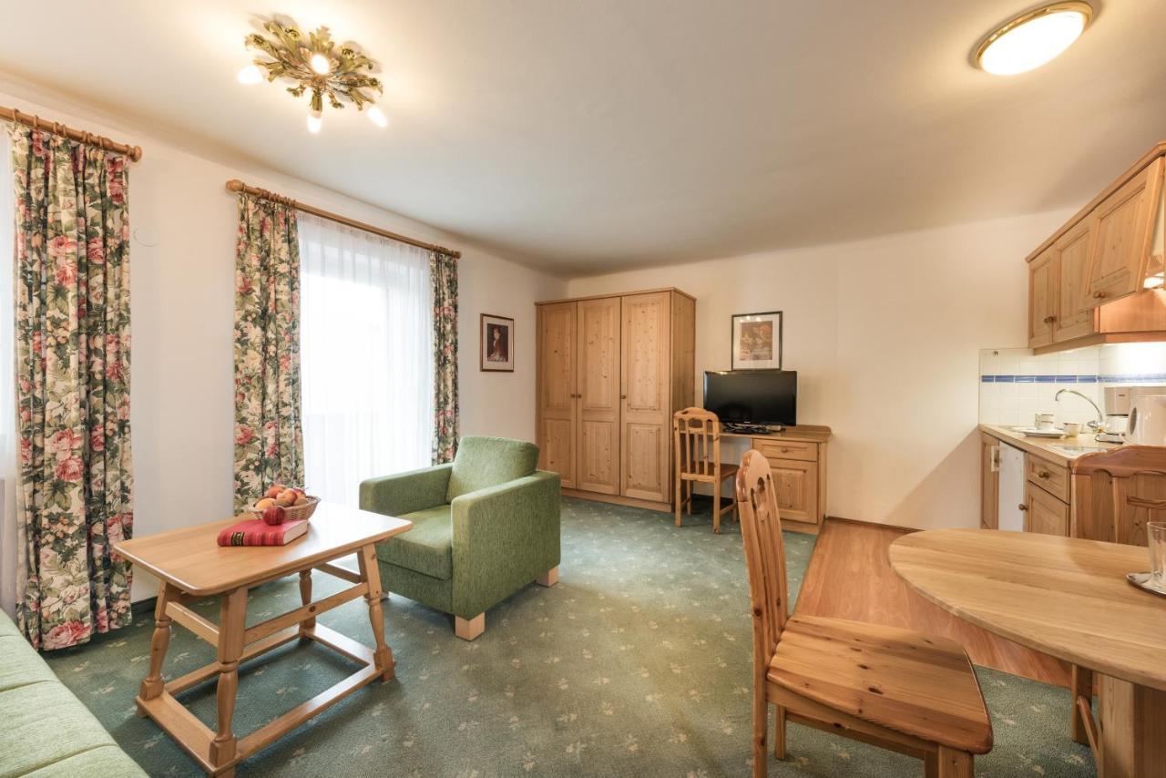 Aurora Appartements Inklusive Freiem Thermeneintritt Bad Hofgastein Bagian luar foto