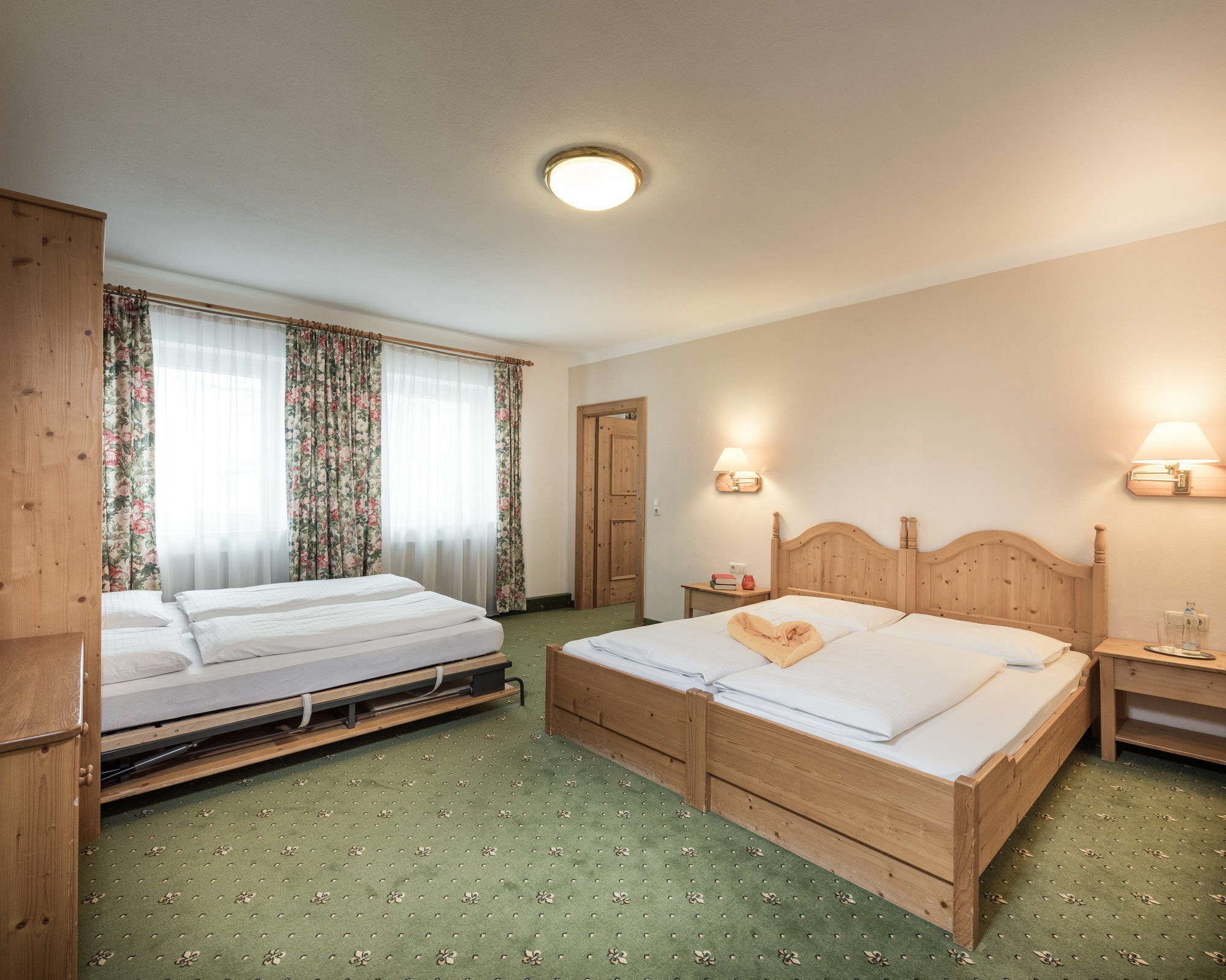 Aurora Appartements Inklusive Freiem Thermeneintritt Bad Hofgastein Bagian luar foto