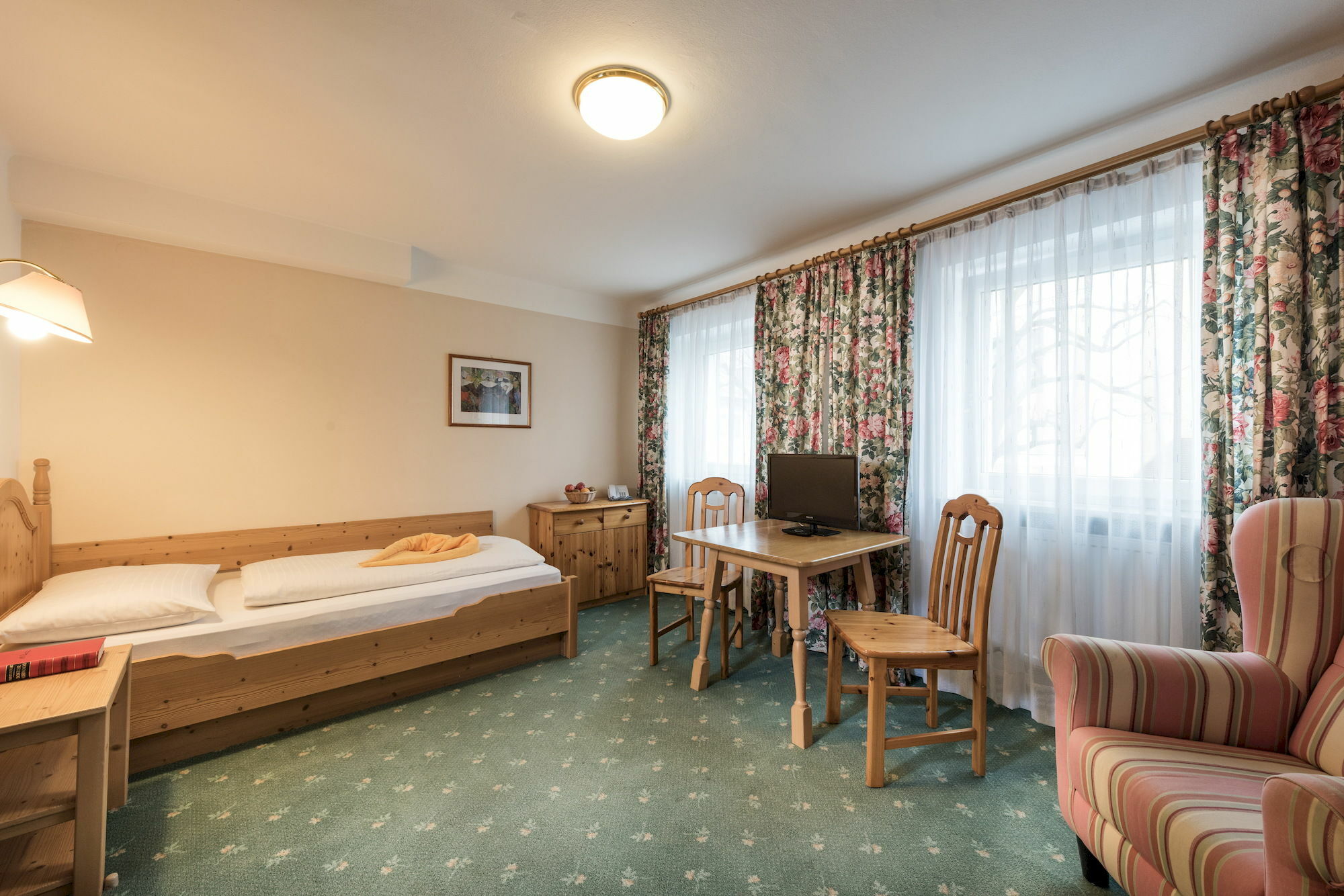 Aurora Appartements Inklusive Freiem Thermeneintritt Bad Hofgastein Bagian luar foto